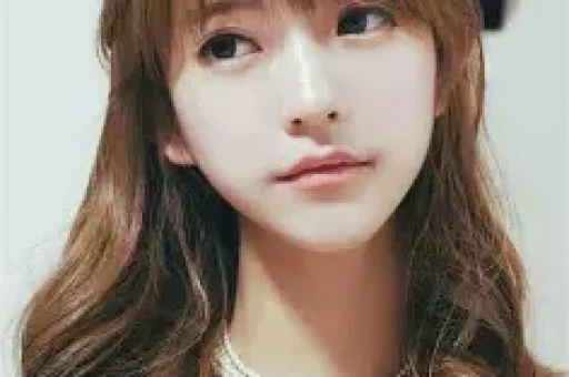 热搜压不住！知名女星曝陈小春猛料 好男人人设崩塌 采儿被打脸